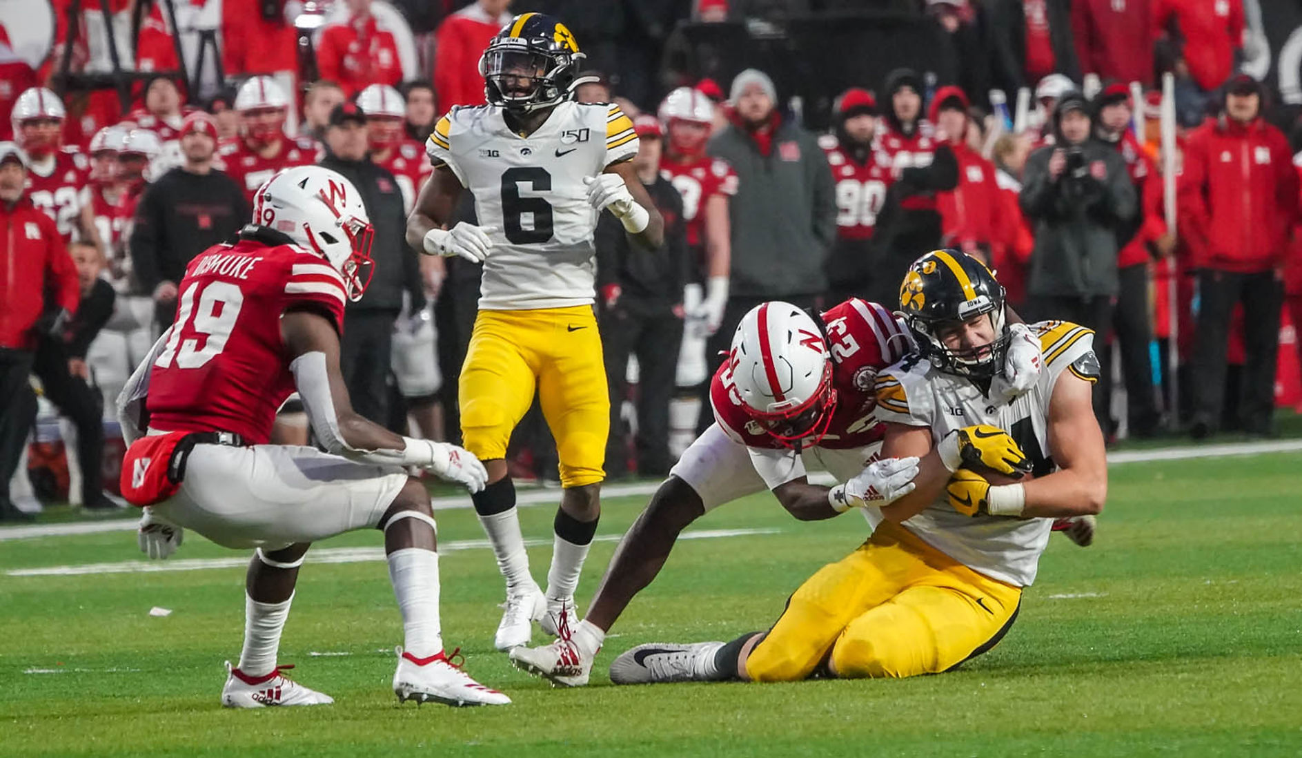 S30huskersdefense.JPG